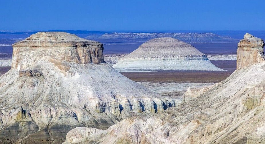Ustyurt Plateau, Karakalpakstan Region, Uzbekistan